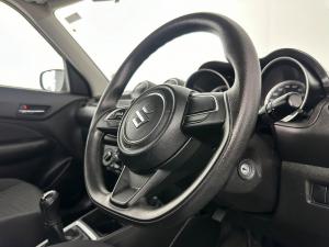 Suzuki Swift 1.2 GL - Image 10