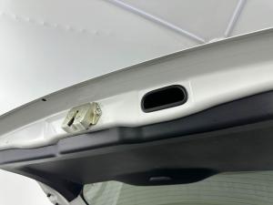 Suzuki Vitara Brezza 1.5 GL automatic - Image 13