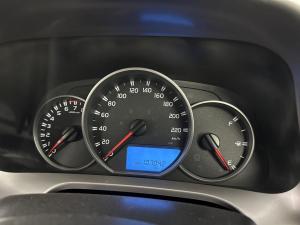 Toyota RAV4 2.0 GX automatic - Image 14