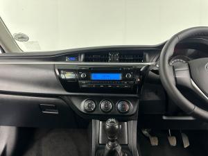 Toyota Corolla 1.6 Esteem - Image 12