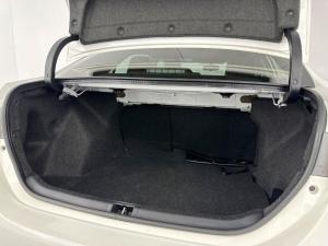 Toyota Corolla 1.8 Prestige - Image 14