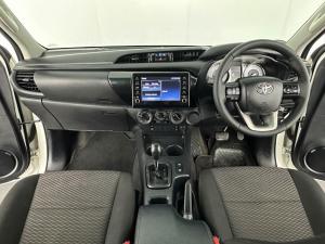 Toyota Hilux 2.4 GD-6 RB Raider automaticE/CAB - Image 13