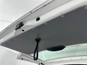 Volkswagen T6 Kombi 2.0 TDi DSG 103kw - Image 8
