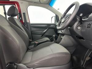 Volkswagen CADDY4 Crewbus 2.0 TDi - Image 11