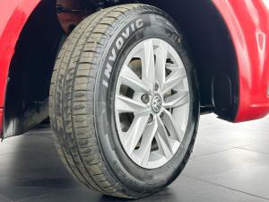 Volkswagen CADDY4 Crewbus 2.0 TDi - Image 13
