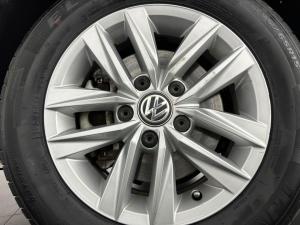 Volkswagen CADDY4 Crewbus 2.0 TDi - Image 14