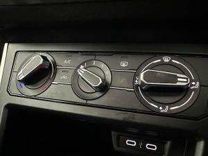 Volkswagen Polo 1.0 TSI Life - Image 5