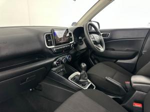 Hyundai Venue 1.2 Motion - Image 15