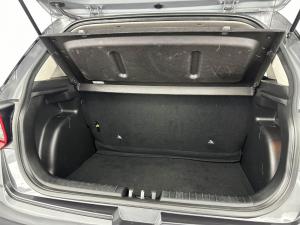 Hyundai Venue 1.2 Motion - Image 18