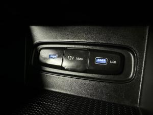 Hyundai Venue 1.2 Motion - Image 6
