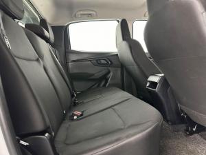 Isuzu D-MAX 1.9 Ddi HR L automatic D/C - Image 9