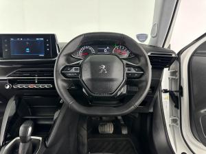 Peugeot 2008 1.2T Active automatic - Image 17