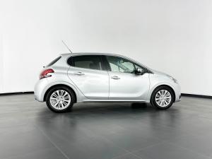 Peugeot 208 Allure 1.2 Puretech 5-Door - Image 6