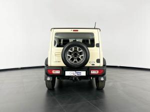 Suzuki Jimny 1.5 GLX automatic - Image 6