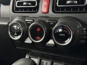 Suzuki Jimny 1.5 GLX automatic - Image 8