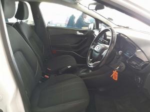 Ford Fiesta 1.0 Ecoboost Trend 5-Door automatic - Image 19