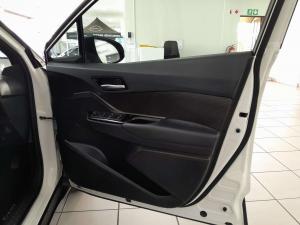 Toyota C-HR 1.2T Luxury CVT - Image 14