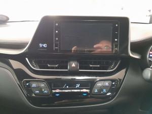 Toyota C-HR 1.2T Luxury CVT - Image 17