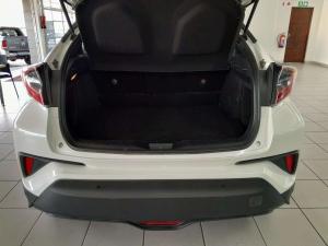 Toyota C-HR 1.2T Luxury CVT - Image 5