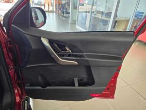 Mahindra XUV 500 2.2D Mhawk automatic 7 Seat - Image 15