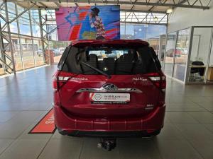 Mahindra XUV 500 2.2D Mhawk automatic 7 Seat - Image 4