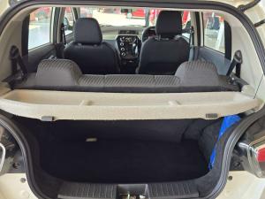 Mahindra KUV 100 1.2 K6+ NXT - Image 5