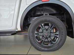 Nissan Navara 2.5DDTI PRO-4X 4X4 automatic D/C - Image 10