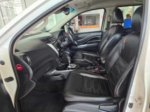Nissan Navara 2.5DDTI PRO-4X 4X4 automatic D/C - Image 11