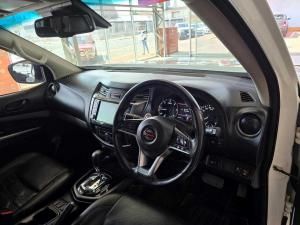 Nissan Navara 2.5DDTI PRO-4X 4X4 automatic D/C - Image 8