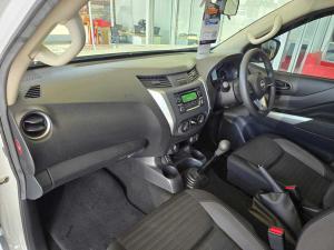 Nissan Navara 2.5D XE D/C - Image 15
