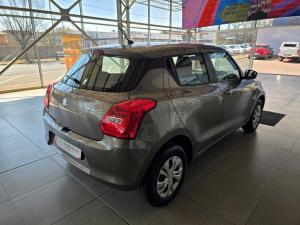Suzuki Swift 1.2 GL - Image 17