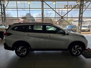 Toyota Rush 1.5 - Image 6