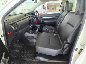 Toyota Hilux 2.4 GD SS/C - Image 10