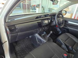 Toyota Hilux 2.4 GD SS/C - Image 13