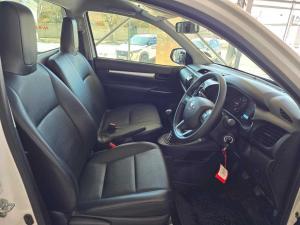 Toyota Hilux 2.4 GD SS/C - Image 9