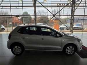 Volkswagen Polo Vivo 1.6 Comfortline TIP - Image 6