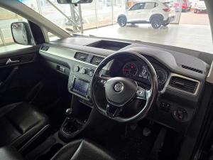 Volkswagen Caddy 1.0 TSI Trendline - Image 8
