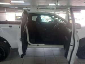Ford Ranger 2.2TDCI XLSUP/CAB - Image 11