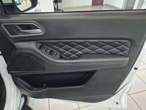 GWM P-SERIES 2.0TD LTD 4X4 automatic D/C - Image 9