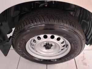 Nissan Navara 2.5DDTI SE D/C - Image 10