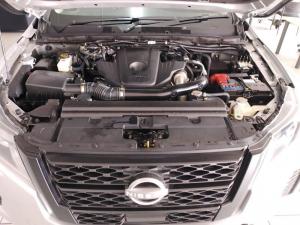 Nissan Navara 2.5DDTI SE D/C - Image 9