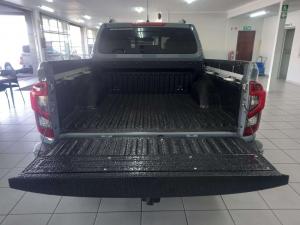Nissan Navara 2.5DDTI PRO-2X automatic D/C - Image 6