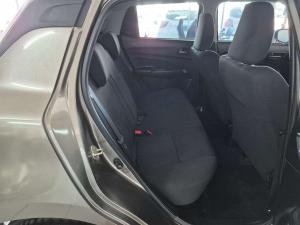 Suzuki Swift 1.2 GLX - Image 10