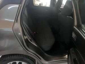 Suzuki Swift 1.2 GLX - Image 10