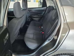 Suzuki Swift 1.2 GLX - Image 11