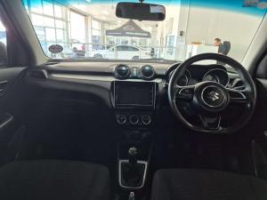 Suzuki Swift 1.2 GLX - Image 13