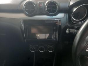 Suzuki Swift 1.2 GLX - Image 14