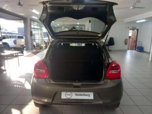 Suzuki Swift 1.2 GLX - Image 6