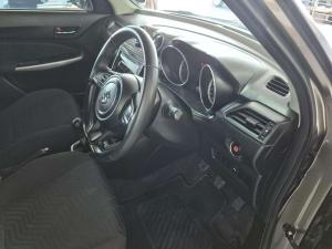 Suzuki Swift 1.2 GLX - Image 7