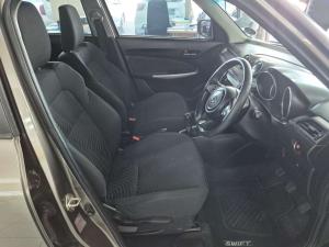 Suzuki Swift 1.2 GLX - Image 8